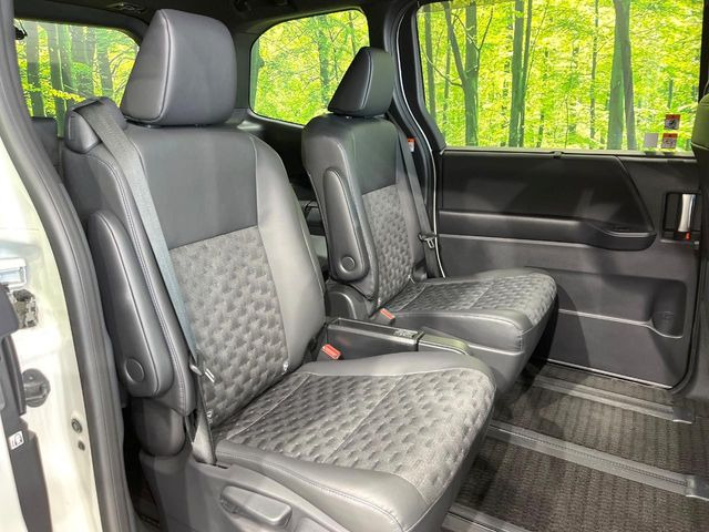 �y�n�[�t���U�[�V�[�g�z�������ƍ���S�n�𗼗������l�C�̃V�[�g���w�ʁE���ʂ̃t�@�u���b�N�f�ނ́A�ʋC���̗ǂ��⊊��ɂ����ɗD��Ă��܂��B�C���╞���ɍ��E���ꂸ���K�ɂ���肢�������܂��B