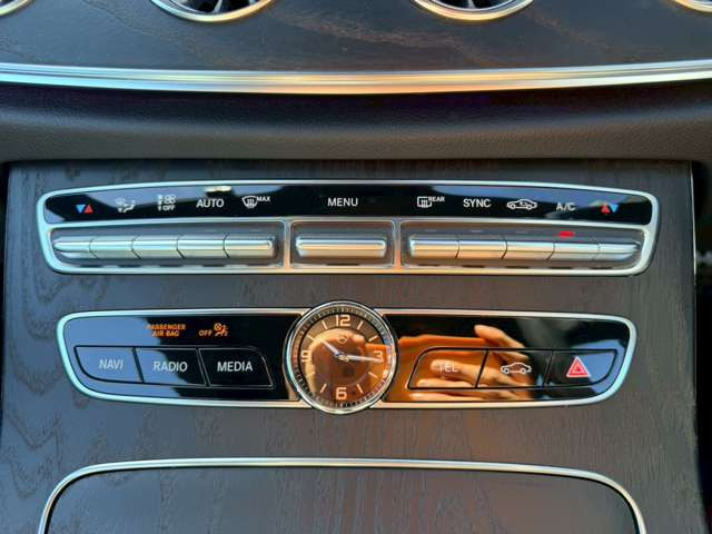 �C�ɂȂ邨�Ԃ�����܂�����E�̓d�b�ԍ����璼�ڂ��X�ɂ��₢���킹���������B�x�����@����ԗ����A��Ԃ܂łȂ�ł������������Ē����܂��B�X�^�b�t�ꓯ���A�����҂����Ă���܂��B