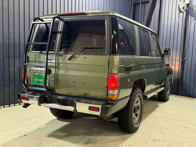 �i�r�E�I�[�f�B�I�E�S�h������E�G�A����t�E�}�t���[�E�A���~���J�X�^���͊i���ŃJ�X�^�������Ă��������܂�!�܂��A���Ўw��H�ꂪ������܂��̂ŃA�t�^�[�T�[�r�X�������S��������!