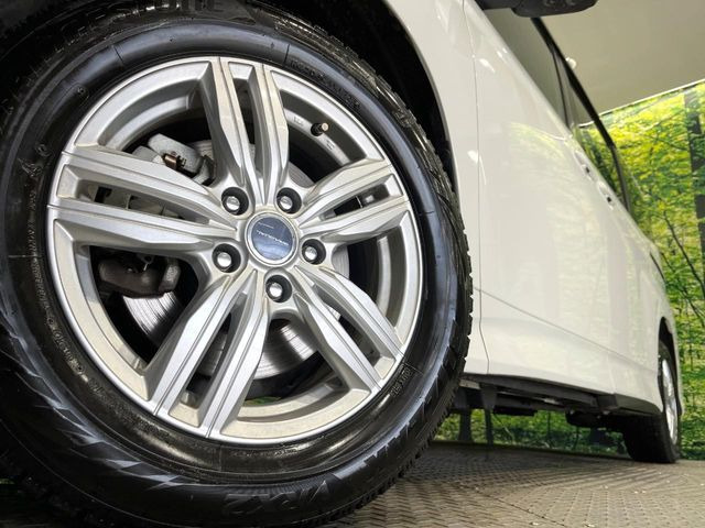 �y16�C���`�A���~�z�C�[���z�O�ςɃ}�b�`�����A���~�z�C�[���𑕒����Ă���܂��B�e��A���~�z�C�[����A�X�^�b�h���X�^�C�����戵�����Ă���܂��B���񂲑��k����������