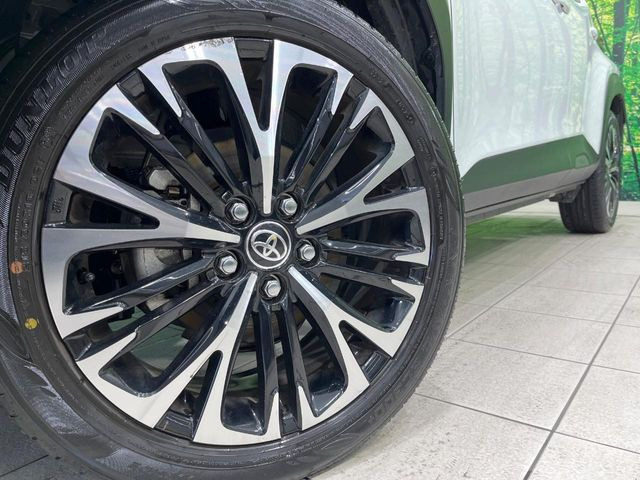 �y����18�C���`�A���~�z�C�[���z�O�ςɃ}�b�`���������A���~�z�C�[���𑕒����Ă���܂��B�e��ЊO�A���~�z�C�[����A�X�^�b�h���X�^�C�����戵�����Ă���܂��B���񂲑��k����������