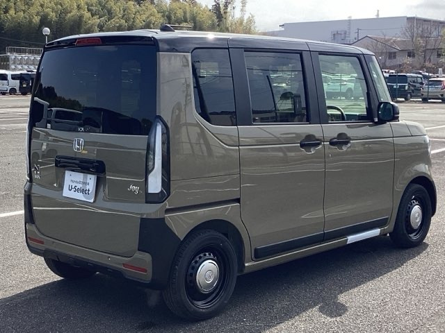 N-BOXジョイ 2トーン