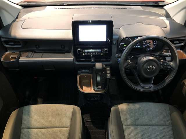 シエンタハイブリッド 1.5 G E-Four 4WD