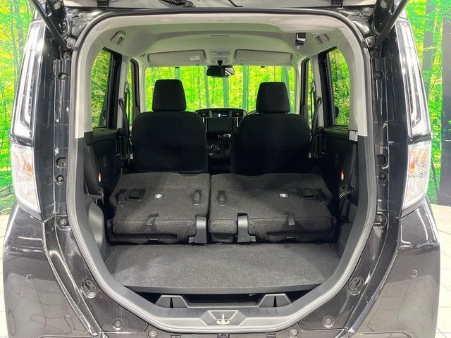 ���i�̂���������ʋ΁A���}���ɏ\���ȉ׎��X�y�[�X���m�ۂ��Ă���܂��B�Z�J���h�V�[�g��|���ƁA�傫�ȉו��̐ύڂ��\�ł���