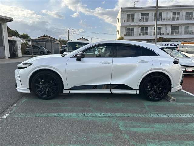 クラウンスポーツ2.5 Z E-Four 4WD