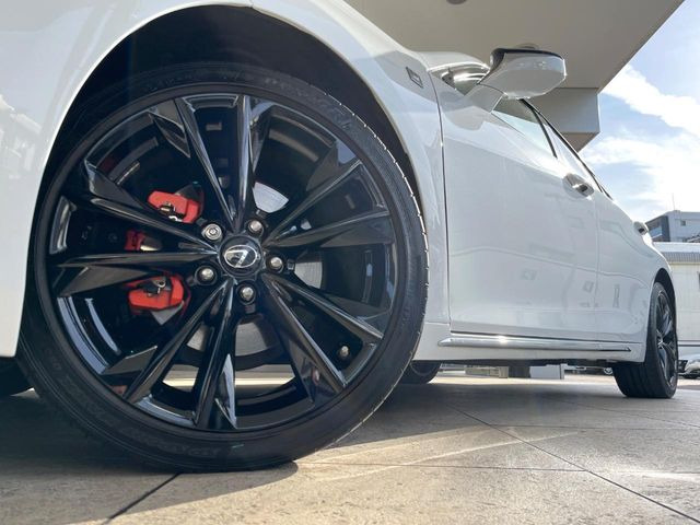 �y�O���[�h��p����19�C���`�A���~�z�C�[���z�f�U�C�����̍��������A���~�z�C�[���𑕒����Ă���܂��B�e��ЊO�A���~�z�C�[����A�X�^�b�h���X�^�C�����戵�����Ă���܂��B���񂲑��k����������