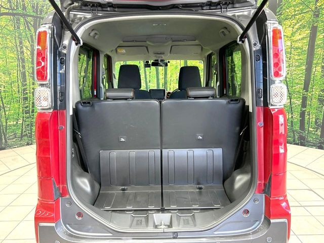 ���i�̂���������ʋ΁A���}���ɏ\���ȉ׎��X�y�[�X���m�ۂ��Ă���܂��B�Z�J���h�V�[�g��|���ƁA�傫�ȉו��̐ύڂ��\�ł���