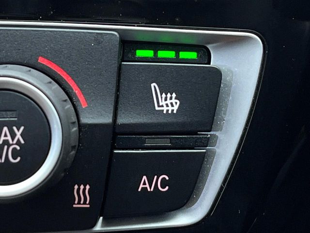 ���t�����g�V�[�g�q�[�e�B���O:�^�]�ȁE����ȋ��ɎO�i�K�Œ��߂��\�ȃV�[�g�q�[�^�[�𑕔����Ă���܂��B�G�߂��킸���K�ɂ��g�p���������܂��B