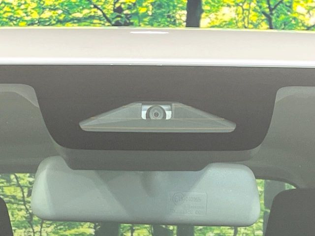 �y�X�Y�L �Z�[�t�e�B�T�|�[�g�z���s���ɑO���̎ԗ�����F�����A�Փ˂������Ȏ��͌x��ƃu���[�L�ŏՓˉ���Ɣ�Q�y�����A�V�X�g�B�����S�Ƀh���C�u�����y���݂��������܂��B