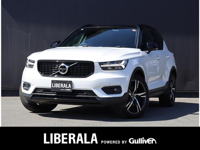 XC40B4 AWD Rデザイン 4WD