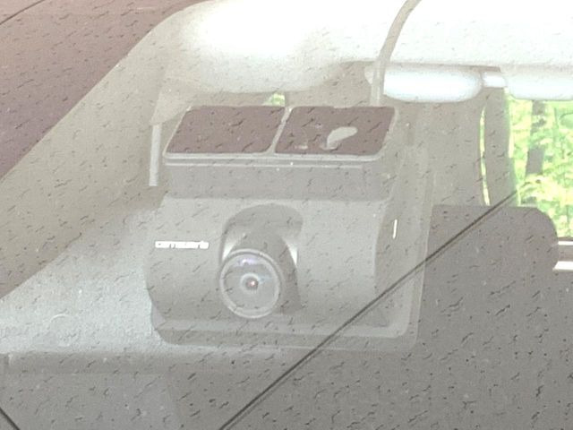 【ドライブレコーダー】ドライブレコーダー装備!走行中はもちろん、あおり運転や事故に遭遇した際、映像で記録し、万一のリスクに備えます。※記録用SDカードはお客様ご自身でご準備いただく必要があります。