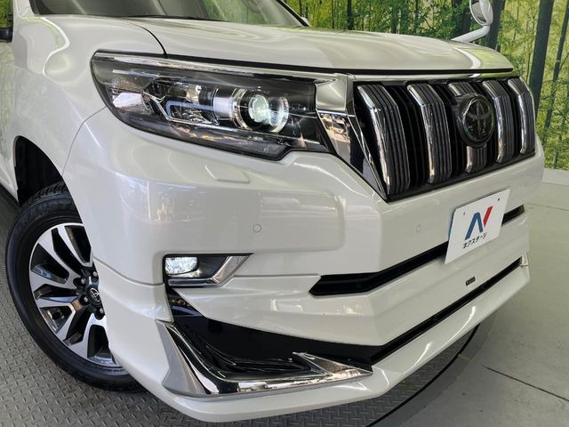 �yLED�w�b�h���C�g�z���V����ԑ��s�����ǍD�Ȏ��E���m�ۂ����S���ĉ^�]�ł��鍂�P�xLED�w�b�h���C�g�𑕔�!�_�����x�������A����d�͂��}�����Ă��܂��B