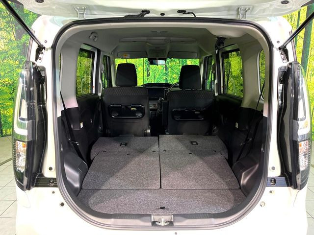 ���i�̂���������ʋ΁A���}���ɏ\���ȉ׎��X�y�[�X���m�ۂ��Ă���܂��B�Z�J���h�V�[�g��|���ƁA�傫�ȉו��̐ύڂ��\�ł���