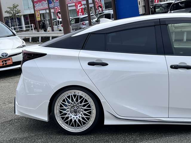 ���Ђ́A���q���܂̃j�[�Y�ɂ������o����悤�A�L�x�ȎԎ����葵���Ă���܂��B����芷���̍ۂ��A����A��낵�����肢�������܂��B