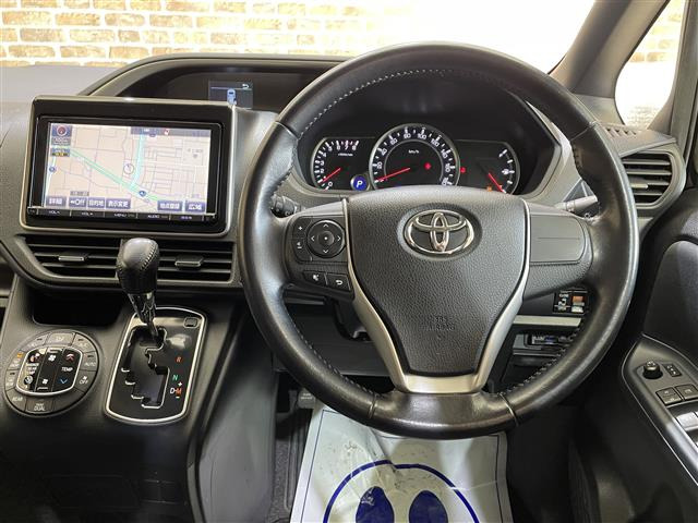 ヴォクシー2.0 ZS 煌