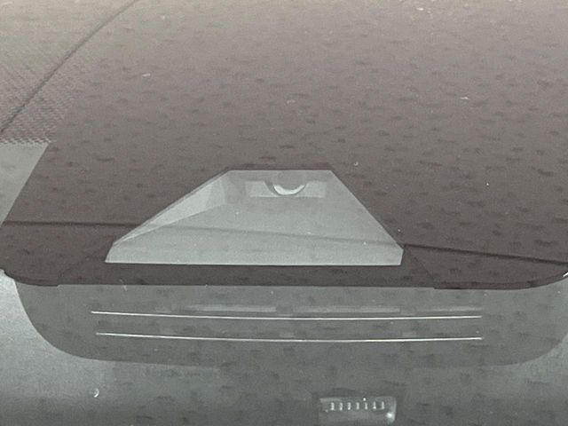 �y�g���^�Z�[�t�e�B�Z���X�z���s���ɑO���̎ԗ�����F�����A�Փ˂������Ȏ��͌x��ƃu���[�L�ŏՓˉ���Ɣ�Q�y�����A�V�X�g�B�����S�Ƀh���C�u�����y���݂��������܂��B