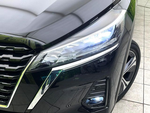 �yLED�w�b�h���C�g�z���V����ԑ��s�����ǍD�Ȏ��E���m�ۂ����S���ĉ^�]�ł��鍂�P�xLED�w�b�h���C�g�𑕔�!�_�����x�������A����d�͂��}�����Ă��܂��B