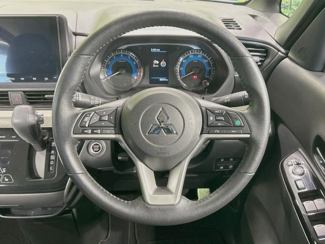 �y�����v�����X�e�A�����O�z�㎿�Ȋv���g�p���邱�ƂŁA��ɂ����������݂ƂĂ��^�]���₷���n���h���ł���