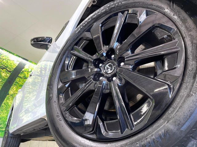 �y����20�C���`�A���~�z�C�[���z�O�ςɃ}�b�`���������A���~�z�C�[���𑕒����Ă���܂��B�e��ЊO�A���~�z�C�[����A�X�^�b�h���X�^�C�����戵�����Ă���܂��B���񂲑��k����������