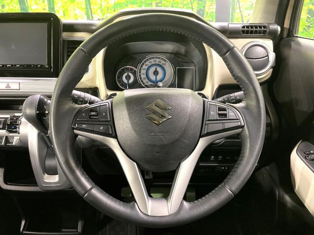 �y�����v�����X�e�A�����O�z�㎿�Ȋv���g�p���邱�ƂŁA��ɂ����������݂ƂĂ��^�]���₷���n���h���ł���