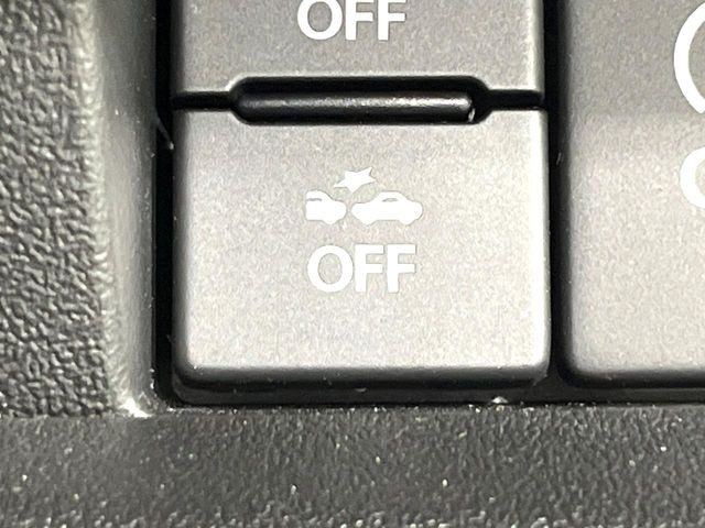 �y�X�Y�L �Z�[�t�e�B�T�|�[�g�z���s���ɑO���̎ԗ�����F�����A�Փ˂������Ȏ��͌x��ƃu���[�L�ŏՓˉ���Ɣ�Q�y�����A�V�X�g�B�����S�Ƀh���C�u�����y���݂��������܂��B