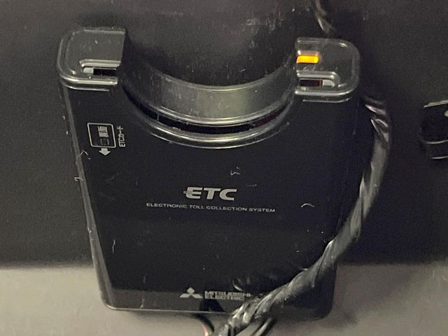 【ETC】高速道路の料金所をストレスなく通過!話題のスポットやサービスエリアに多い「スマートIC」利用時は必須のアイテムです。当店でセットアップを実施、ご納車当日からすぐにご利用いただけます!