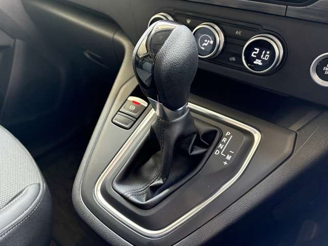 1.3L����4�C��16�o���u�����K�\�����^�[�{�G���W���B�g�����X�~�b�V�����͑S�ԍ������ȓd�q����7��AT(7EDC)��g�ݍ��킹��B