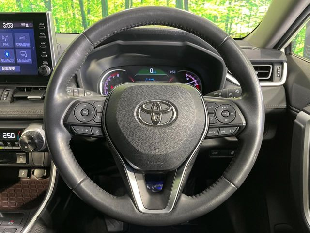 �y�����v�����X�e�A�����O�z�㎿�Ȋv���g�p���邱�ƂŁA��ɂ����������݂ƂĂ��^�]���₷���n���h���ł���