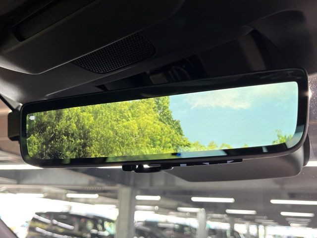 �y�X�}�[�g�����r���[�~���[�z��Ȃ̑傫�ȉו��⓯��҂Ō�����m�F���Â炢���ł����S!�J�������B�e�����ԗ�����̉f�������[���~���[���ɕ\���B�N���A�Ȏ��E�ŏ󋵂̊m�F���\�ł�!