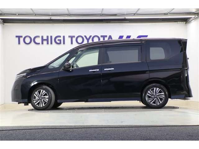 セレナ1.4 e-POWER ハイウェイスターV