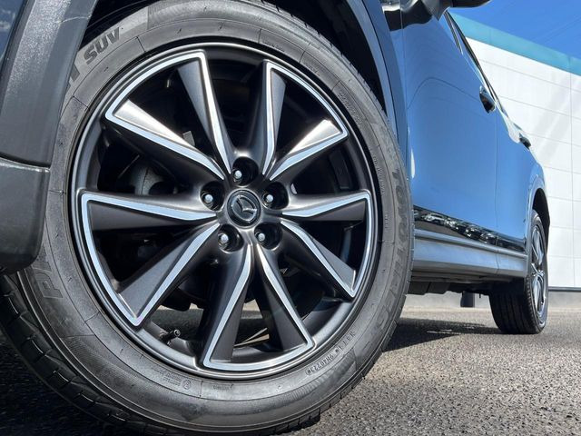 �y����19�C���`�A���~�z�C�[���z�O�ςɃ}�b�`���������A���~�z�C�[���𑕒����Ă���܂��B�e��ЊO�A���~�z�C�[����A�X�^�b�h���X�^�C�����戵�����Ă���܂��B���񂲑��k����������