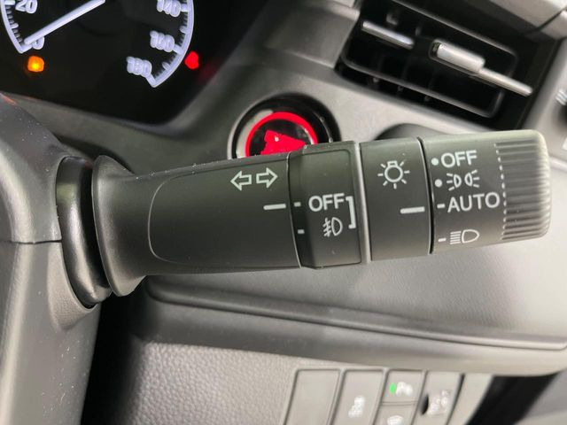 �y�I�[�g���C�g�z����̖��邳�ɉ����Ď����Ńw�b�h���C�g�̓_���E�������ł���@�\�ł�!���C�g�̕t���Y��E�����Y��Ȃǂ������Ȃ�A�J�̓���[���̑��s�����S!�g���l���ʉߎ����֗��ł��ˁ�