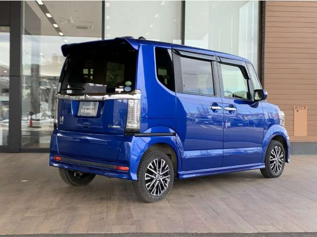 N-BOXカスタムG SSパッケージ 4WD