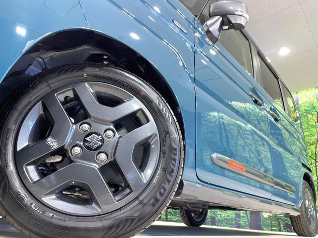 �y����14�C���`�A���~�z�C�[���z�O�ςɃ}�b�`���������A���~�z�C�[���𑕒����Ă���܂��B�e��ЊO�A���~�z�C�[����A�X�^�b�h���X�^�C�����戵�����Ă���܂��B���񂲑��k����������