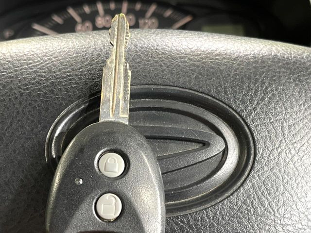 �y�L�[���X�z�������ꂽ�ꏊ����ł��{�^����Ńh�A�̊J���E�{�����ł���̂łƂ��Ă��֗�!�h�A�̌�������ɏ������邱�Ƃ�����܂����