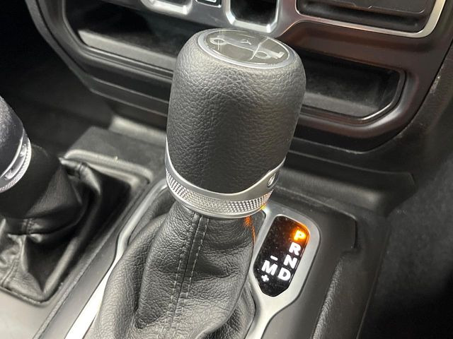 ��MT���[�h�t��AT:�ʏ�͎����ł����Ȃ���ϑ�(�M�A�`�F���W)���h���C�o�[�̑���ɂ���ĈӐ}�I�ɕς�����V�X�e���ł��B����w���i�̃h���C�u�����y���݂��������܂�!