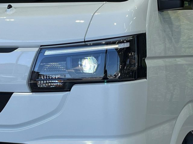 �yLED�w�b�h���C�g�z���V����ԑ��s�����ǍD�Ȏ��E���m�ۂ����S���ĉ^�]�ł��鍂�P�xLED�w�b�h���C�g�𑕔�!�_�����x�������A����d�͂��}�����Ă��܂��B