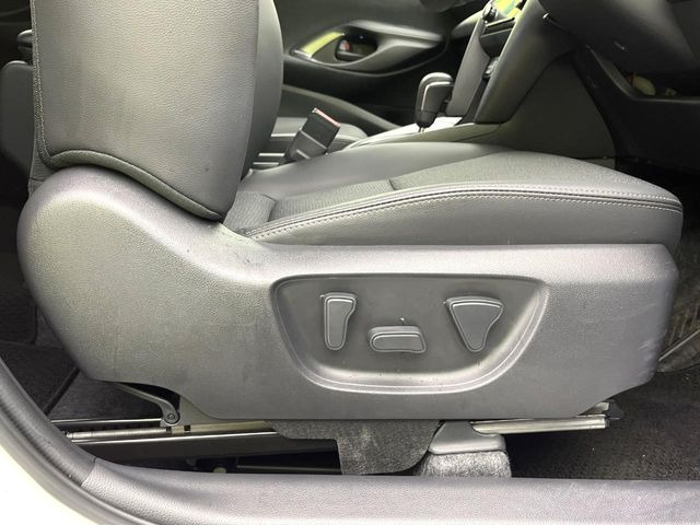 �y�p���[�V�[�g�z�X�C�b�`��ŊȒP�ɃV�[�g�̔��������\!�d��������͂�����܂���!���K�ȃV�[�g�|�W�V�����ɃZ�b�g���āA���K�ȃh���C�u�����y���݂��������B