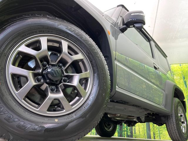 �y����15�C���`�A���~�z�C�[���z�O�ςɃ}�b�`���������A���~�z�C�[���𑕒����Ă���܂��B�e��ЊO�A���~�z�C�[����A�X�^�b�h���X�^�C�����戵�����Ă���܂��B���񂲑��k����������