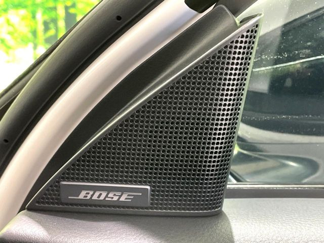 �yBOSE�T�E���h�V�X�e���z���[�J�[�I�v�V�����̍��i�ʃT�E���h�V�X�e���𓋍ځB��p�̃`���[�j���O���{���ꂽ�召�l�X�ȃX�s�[�J�[����ǎ��ȃT�E���h���t�ł��A�Տꊴ���ӂ�鉹����Ԃ����o���܂��B