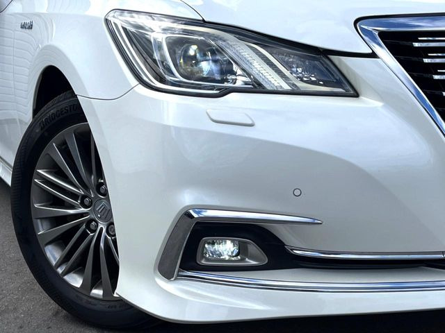 �yLED�w�b�h���C�g�z���V����ԑ��s�����ǍD�Ȏ��E���m�ۂ����S���ĉ^�]�ł��鍂�P�xLED�w�b�h���C�g�𑕔�!�_�����x�������A����d�͂��}�����Ă��܂��B