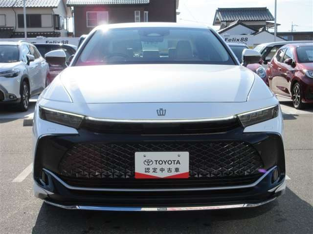 クラウンクロスオーバー2.5 G アドバンスト レザー パッケージ E-Four 4WD