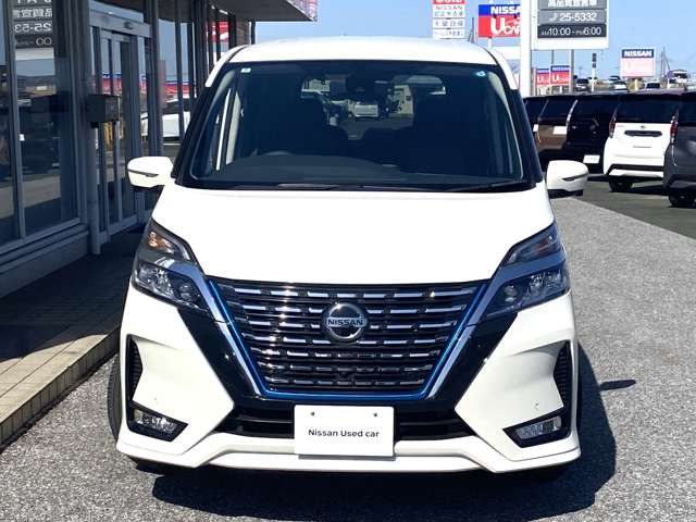 セレナ1.2 e-POWER ハイウェイスターV