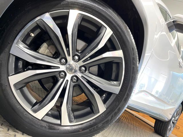 �y����20�C���`�A���~�z�C�[���z�O�ςɃ}�b�`���������A���~�z�C�[���𑕒����Ă���܂��B�e��ЊO�A���~�z�C�[����A�X�^�b�h���X�^�C�����戵�����Ă���܂��B���񂲑��k����������