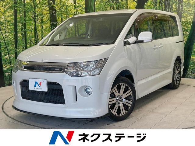 デリカD:5(三菱) 2.4 C2 G ナビパッケージ 中古車画像