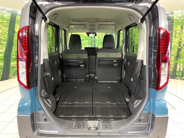 ���i�̂���������ʋ΁A���}���ɏ\���ȉ׎��X�y�[�X���m�ۂ��Ă���܂��B�Z�J���h�V�[�g��|���ƁA�傫�ȉו��̐ύڂ��\�ł���