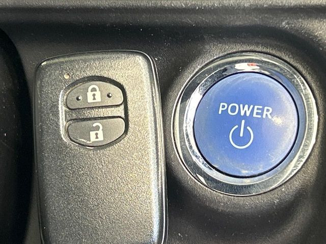 �y�X�}�[�g�L�[�z�J�o����|�P�b�g�ɓ��ꂽ�܂܂ł��h�A�̎{���E�������\�ȃX�}�[�g�L�[�𑕔��B�G���W���̃I���E�I�t�����J�M�����o���K�v����������Ƃ��Ă��֗��ł���