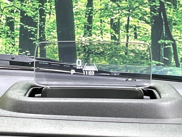 �y�w�b�h�A�b�v�f�B�X�v���C�z���݂̑��x�⑖�s�����f�W�^���\���ŉ^�]�ȑO���̃K���X�ɓ��e!�^�]���A�ڐ������炳���K�v�ȏ����m�F�ł���̂łƂ��Ă��֗��ň��S!