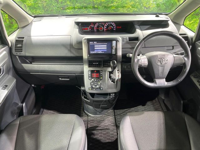 ヴォクシー2.0 ZS 煌III