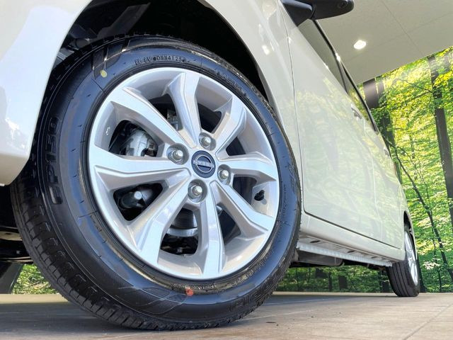 �y����14�C���`�A���~�z�C�[���z�O�ςɃ}�b�`���������A���~�z�C�[���𑕒����Ă���܂��B�e��ЊO�A���~�z�C�[����A�X�^�b�h���X�^�C�����戵�����Ă���܂��B���񂲑��k����������